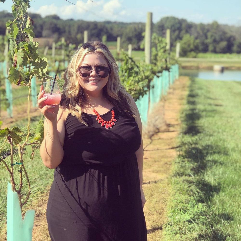 Meet your Posher, Paige lea